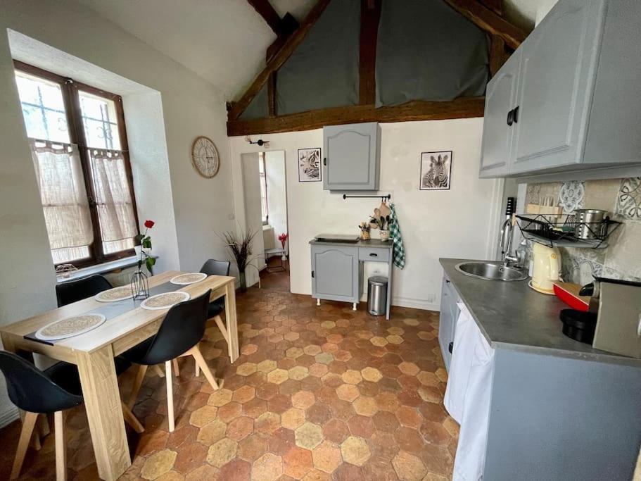 Maison A Proximite De Barbizon / Fontainebleau / A6 Saint-Sauveur-sur-Ecole Экстерьер фото